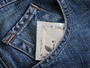 Preservatiu dins d'una butxaca