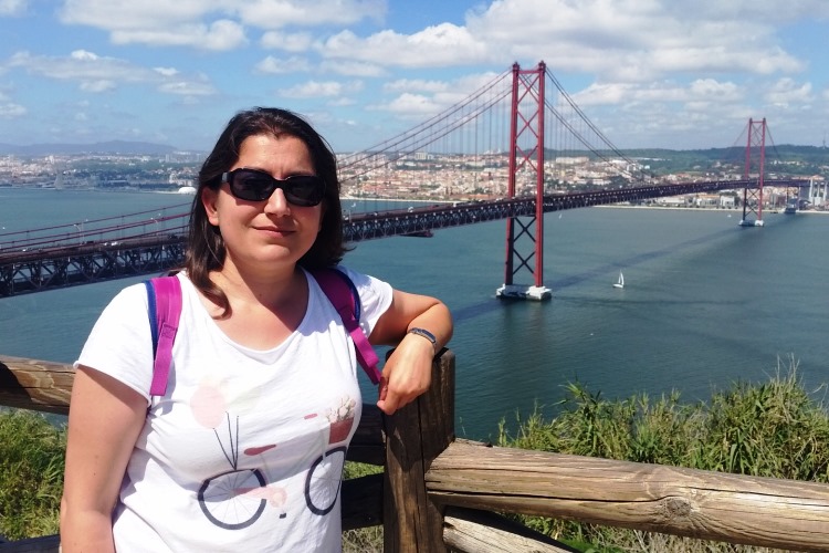 La Carmen en un dels seus viatges